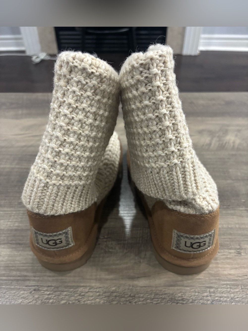 BNIB UGG Classic Solene Tall Convertible Boots - US 5 - Picture 8 of 10